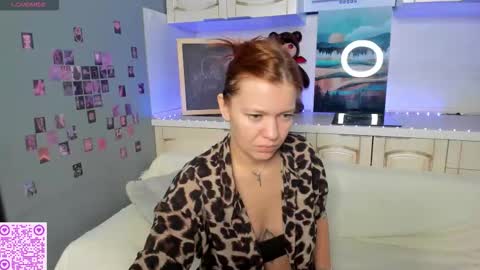 Betty online show from 09-29-25, 02:38