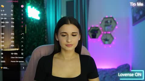 Snapshot of betty_greyy chatting on 10-05-25, 07:12 Betty Grey online show from 10-05-25, 07:12