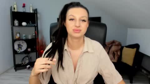 bettyjamess online show from 11-07-25, 05:07