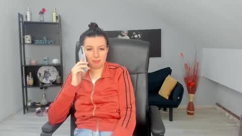 bettyjamess online show from 01-16-26, 07:01