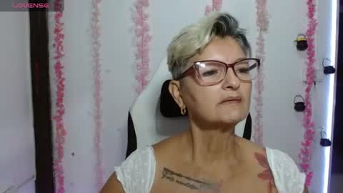 Snapshot of bety_cum3 chatting on 06-29-26, 12:05 bibiana online show from 06-29-26, 12:05