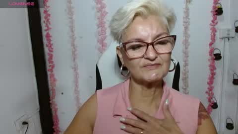 Snapshot of bety_cum3 chatting on 07-05-26, 12:34 bibiana online show from 07-05-26, 12:34