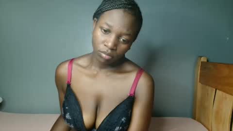 Snapshot of beverly_bay chatting on 05-11-26, 10:51 beverly online show from 05-11-26, 10:51