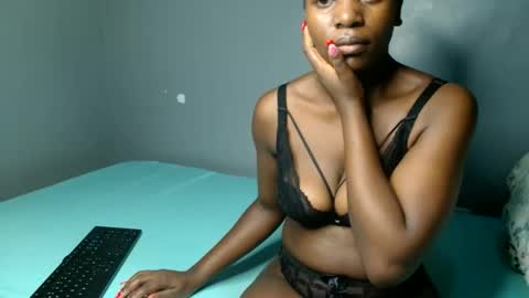 Snapshot of beverly_bay chatting on 06-10-26, 11:24 beverly online show from 06-10-26, 11:24