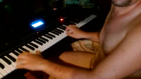 Snapshot of bex90 chatting on 07-04-26, 12:06 bex90 online show from 07-04-26, 12:06