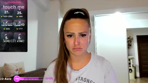   BeyonceDoll       Twitter DollBeyonce    online show from 09-17-25, 05:47