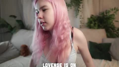 Eliz online show from 11-29-25, 01:08