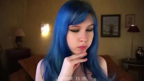 Eliz online show from 04-15-26, 02:40