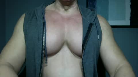 BGDKMUSCLEGUY - SELECTED BY CHATURBATE AS A TOP BROADCASTER FOR 2023 online show from 01-27-25, 01:26