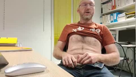 My name is David and if you like public exhibitions you wont be disappointed with me LoL - My favorite vibes is 44  online show from 01-08-26, 04:42