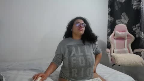 Bianca Tuesday to Sunday from 2am to 6am UTC-5 online show from 02-25-26, 09:19