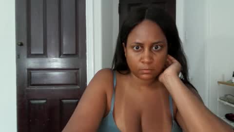 Snapshot of biancadoesitright chatting on 06-08-26, 01:28 biancadoesitright online show from 06-08-26, 01:28