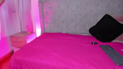 Snapshot of bianncadiaz chatting on 06-03-26, 01:14 Biannca Diaz online show from 06-03-26, 01:14