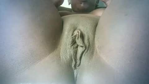 pretty online show from 02-24-25, 09:21