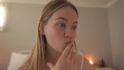 Snapshot of bibi_it_is chatting on 03-01-25, 05:31 Bibi online show from 03-01-25, 05:31