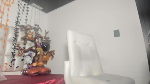 bibiana_js_ online show from 10-20-25, 11:54