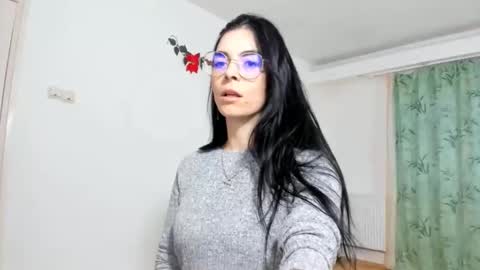 Snapshot of bibitina chatting on 01-12-25, 03:03 innasugarwild online show from 01-12-25, 03:03