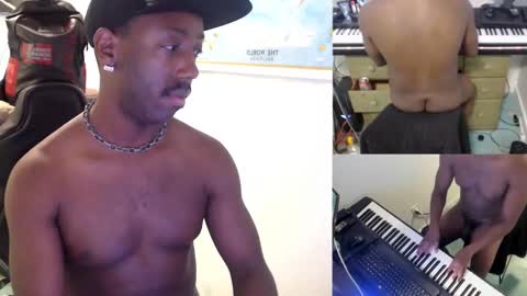 BicepsandFrot online show from 03-10-25, 12:37