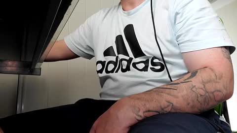 Snapshot of big_balls_big_load chatting on 01-24-25, 05:42 big_balls_big_load online show from 01-24-25, 05:42