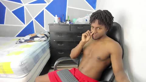 big_black11 online show from 12-22-25, 01:19