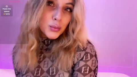 Snapshot of big_clit71 chatting on 06-28-26, 06:52 angela online show from 06-28-26, 06:52