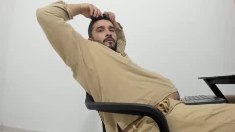 Tommy online show from 09-24-25, 02:37