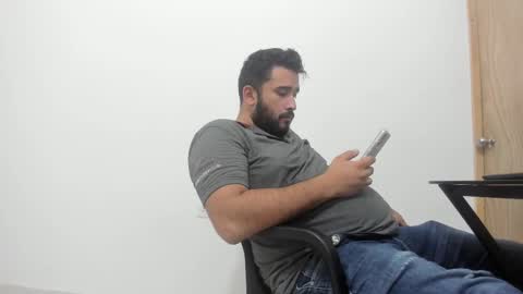 Tommy online show from 10-05-25, 01:59