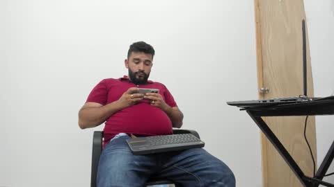 Tommy online show from 11-02-25, 05:37