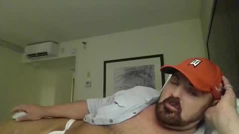 Snapshot of big_thick_bearded_daddy chatting on 01-06-26, 10:41 big_thick_bearded_daddy online show from 01-06-26, 10:41