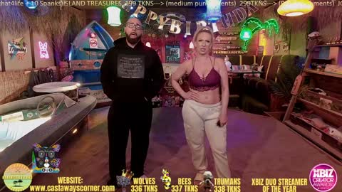 Snapshot of bigbananamilfshake chatting on 01-07-25, 04:18 Mya and Angelo online show from 01-07-25, 04:18