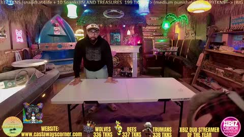 Snapshot of bigbananamilfshake chatting on 01-19-25, 07:36 Mya and Angelo online show from 01-19-25, 07:36