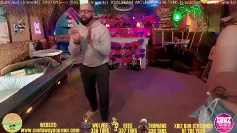 Snapshot of bigbananamilfshake chatting on 02-24-25, 04:38 Mya and Angelo online show from 02-24-25, 04:38