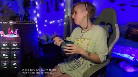 Snapshot of bigbearandbunny chatting on 10-16-25, 11:50 bigbearandbunny online show from 10-16-25, 11:50