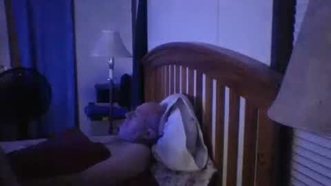 Snapshot of bigbenidick1 chatting on 10-02-25, 02:40 BB online show from 10-02-25, 02:40