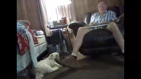 Snapshot of bigbenidick1 chatting on 10-21-25, 06:08 BB online show from 10-21-25, 06:08