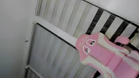 kendra online show from 11-28-25, 03:47