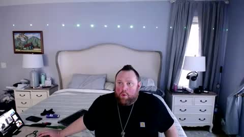 Snapshot of bigboi1o11 chatting on 03-10-25, 01:54 Bigboi1o11 online show from 03-10-25, 01:54