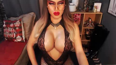 Loraine Cruz online show from 02-09-25, 04:18