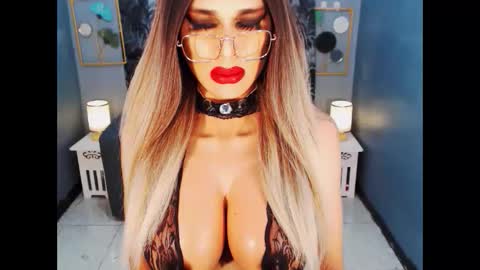 Loraine Cruz online show from 05-26-26, 08:10