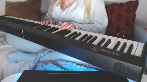 bigboobs_cutie online show from 12-23-24, 04:44