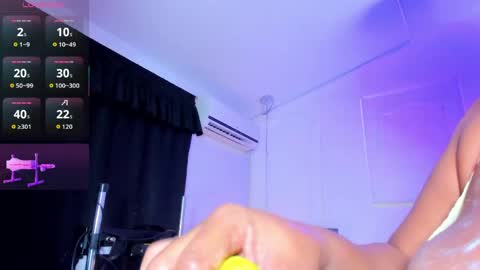 VIOLETA online show from 04-28-26, 02:27