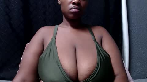 bigboobsbitchx online show from 06-01-26, 04:52