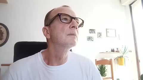Snapshot of bigboos5633 chatting on 06-10-26, 12:26 bigboos5633 online show from 06-10-26, 12:26