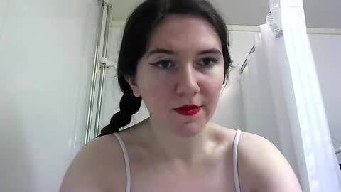 Isabella online show from 11-06-25, 10:49