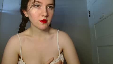 Isabella online show from 11-27-25, 04:09