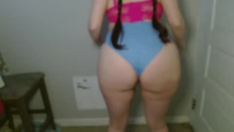 Isabella online show from 12-05-25, 04:25