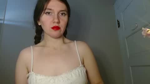 Isabella online show from 12-16-25, 08:14