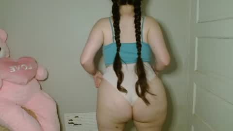 Snapshot of bigbootybunny chatting on 07-09-26, 02:59 Isabella online show from 07-09-26, 02:59
