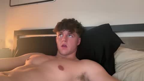 Snapshot of bigbootyburger1 chatting on 02-19-26, 11:01 bigbootyburger1 online show from 02-19-26, 11:01