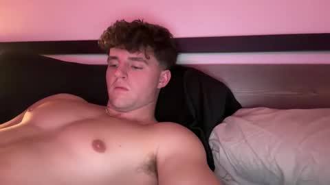 Snapshot of bigbootyburger1 chatting on 02-25-26, 10:19 bigbootyburger1 online show from 02-25-26, 10:19